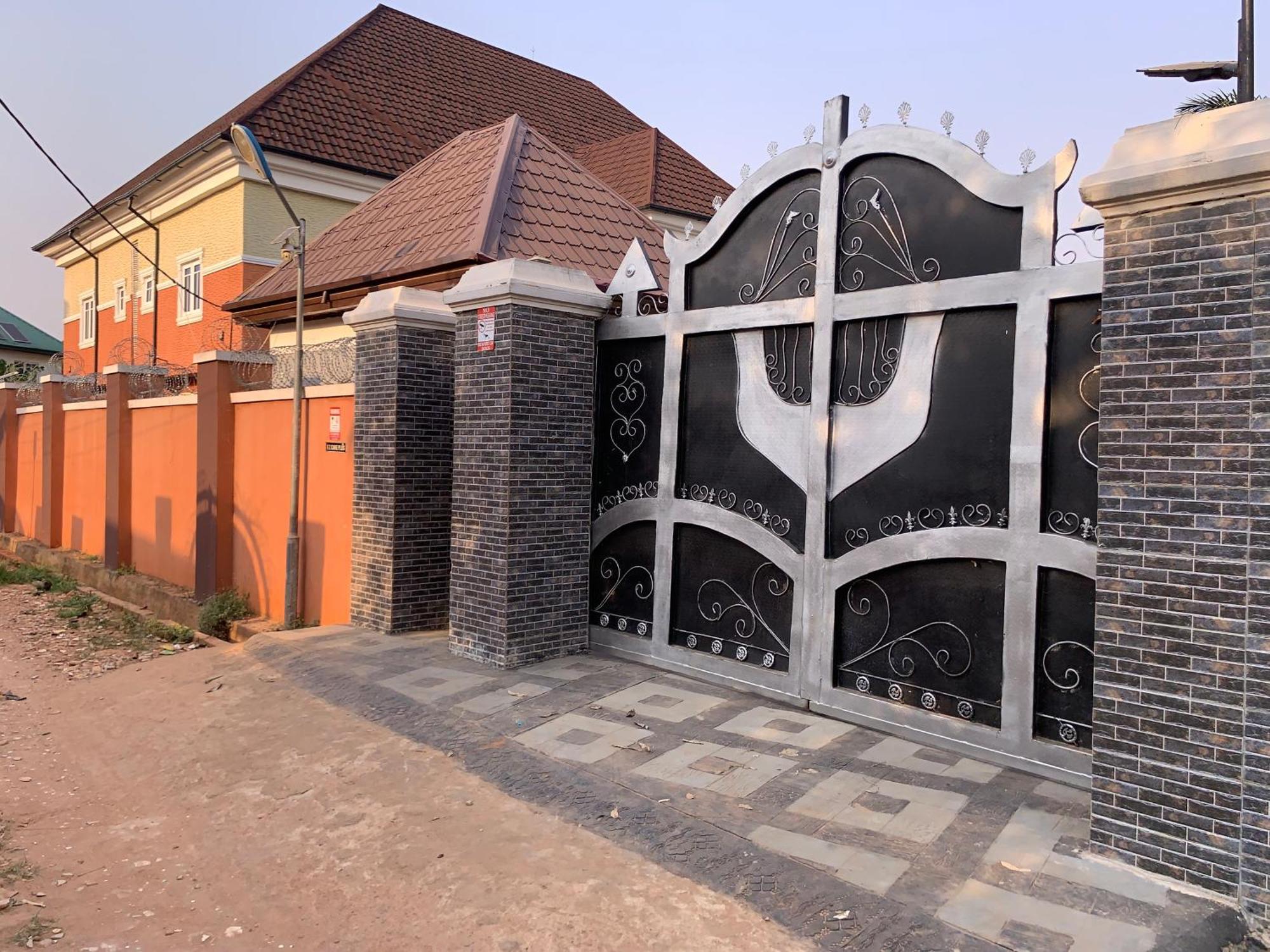 Oxford Villa Apartment 2 Bedroom 2 Bathroom Luxury Nnewi Exterior photo